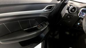 MG ZS EV bild 11
