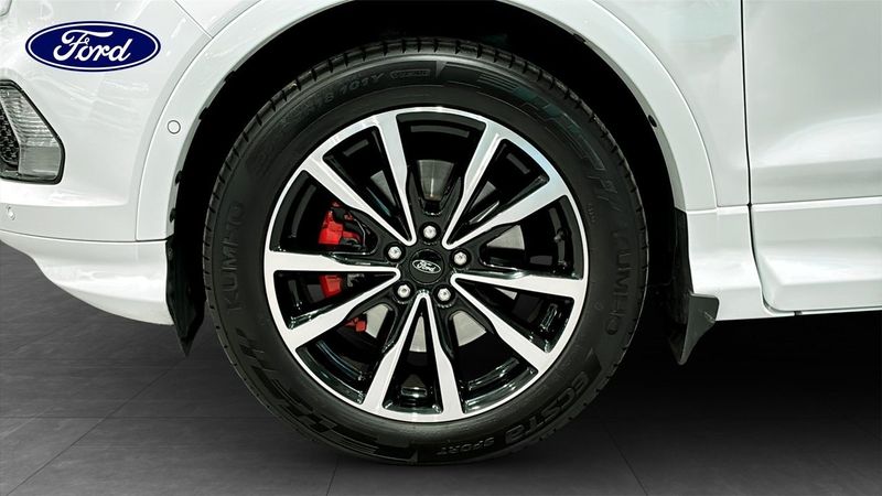 Ford Kuga bild 6