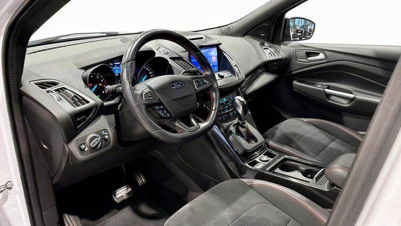 Ford Kuga bild 10