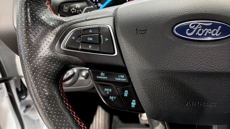Ford Kuga bild 19