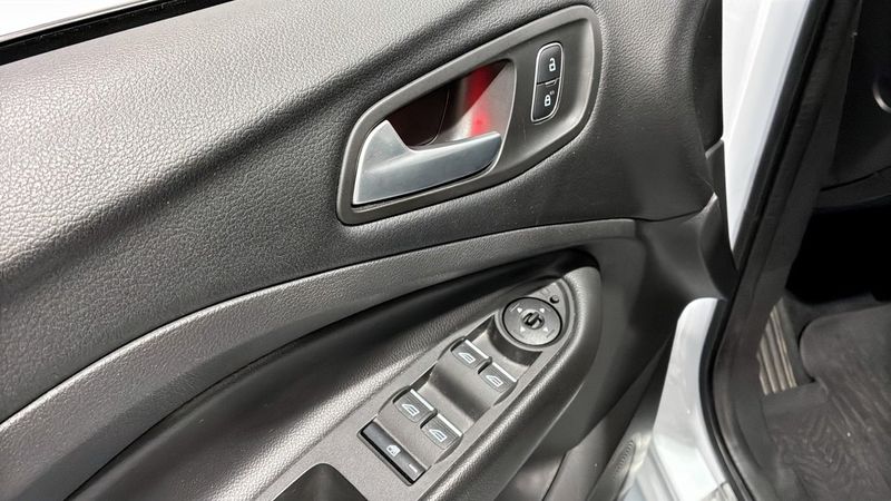 Ford Kuga bild 13