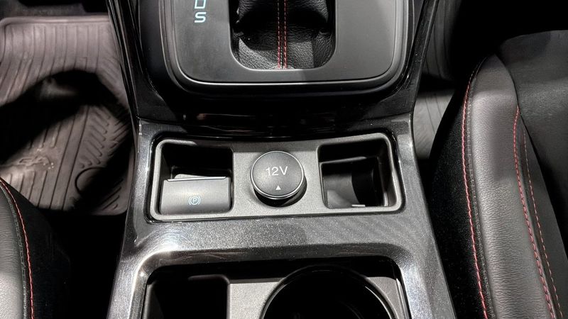 Ford Kuga bild 17