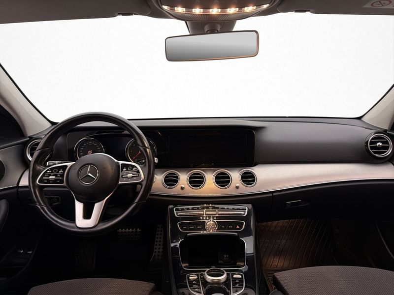 Mercedes E200 bild 17