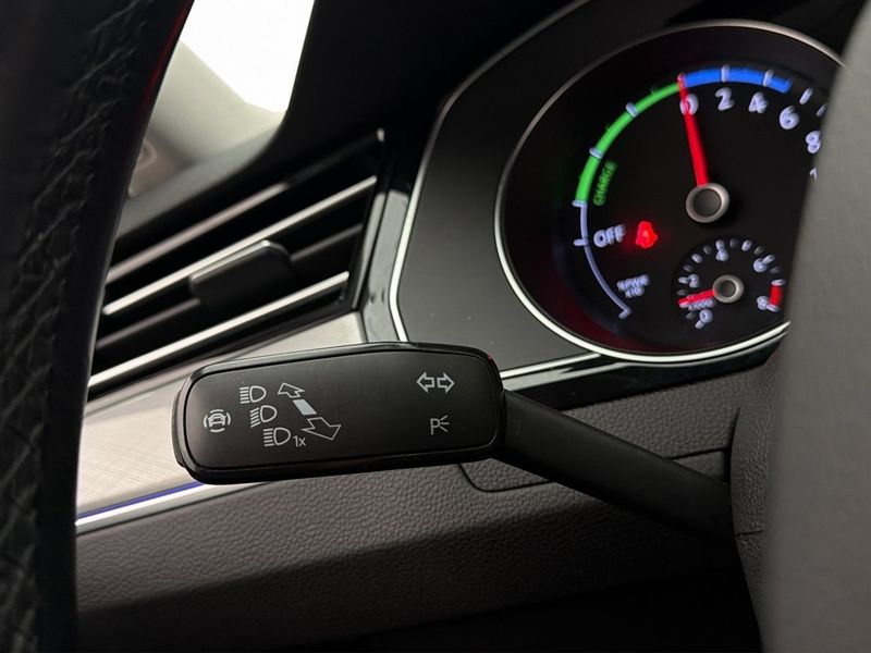 Volkswagen Passat bild 16