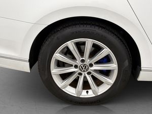Volkswagen Passat bild 37