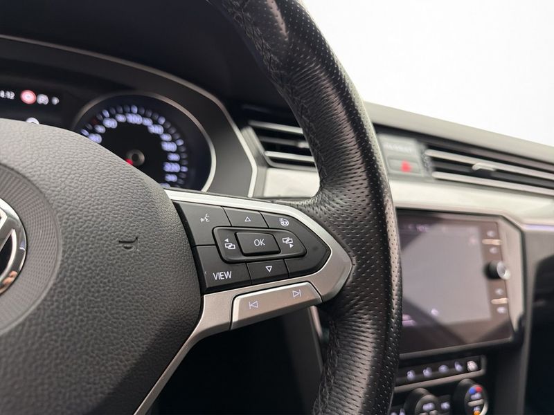 Volkswagen Passat bild 19