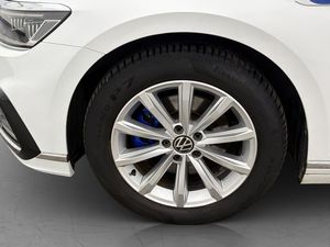 Volkswagen Passat bild 35