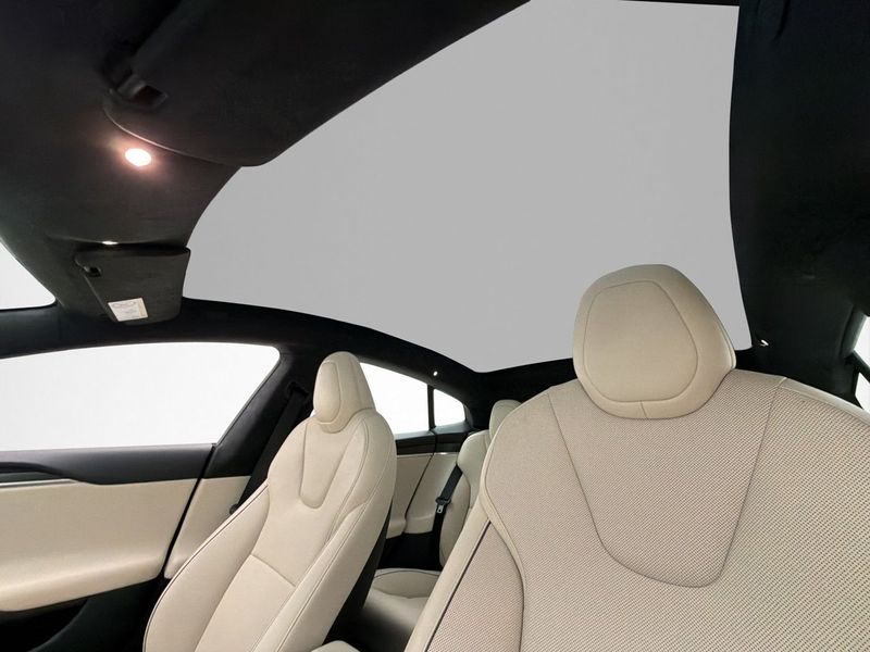 Tesla Model S bild 15