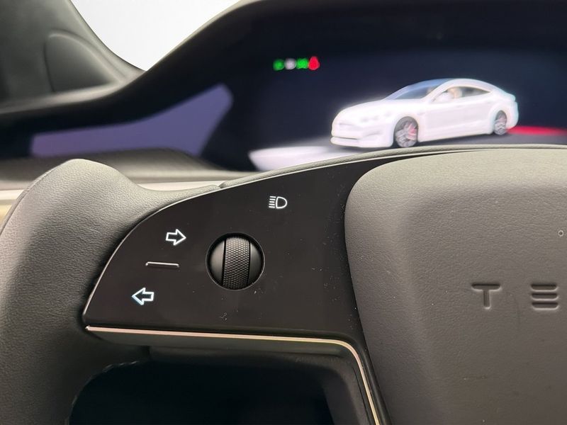 Tesla Model S bild 18