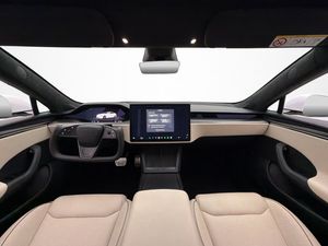 Tesla Model S bild 16