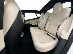 Tesla Model S bild 31