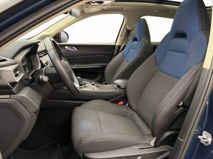 Lynk & Co 01 bild 14