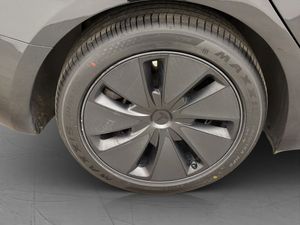 Tesla Model 3 bild 32