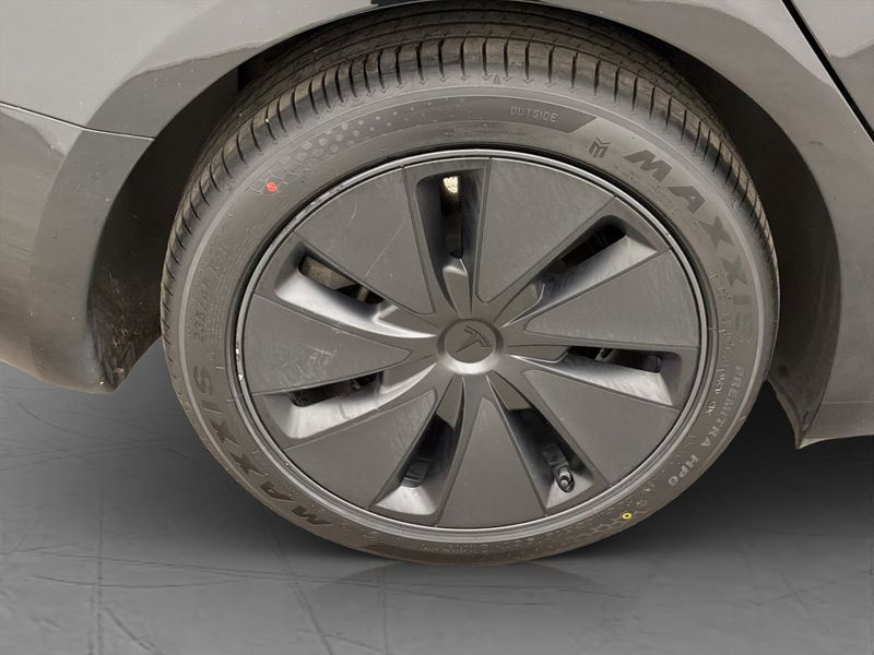 Tesla Model 3 bild 32