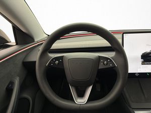 Tesla Model 3 bild 27