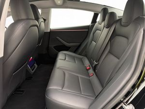 Tesla Model 3 bild 16
