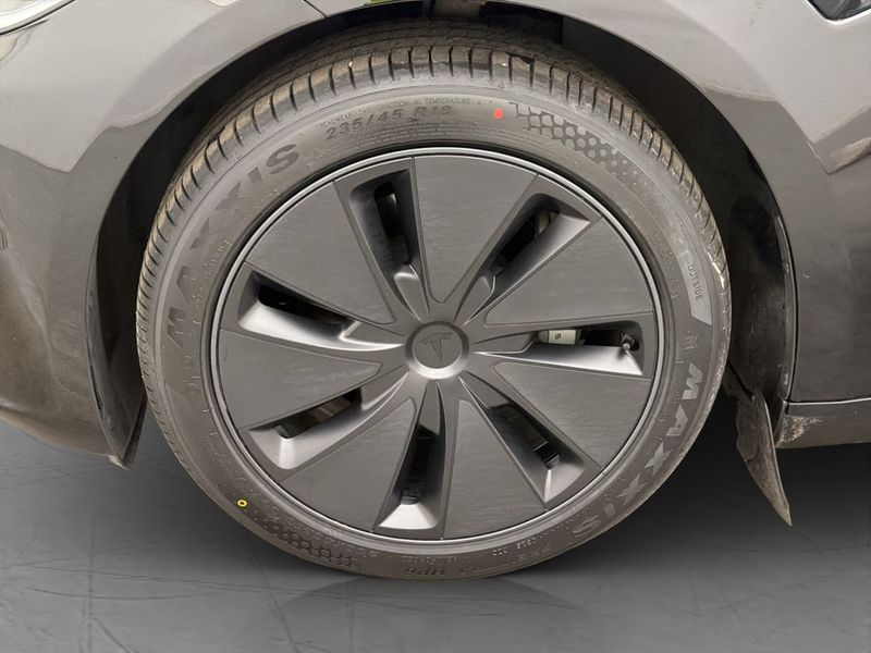 Tesla Model 3 bild 34