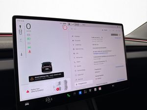 Tesla Model 3 bild 20