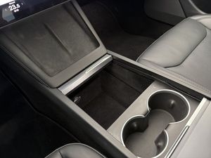 Tesla Model 3 bild 29