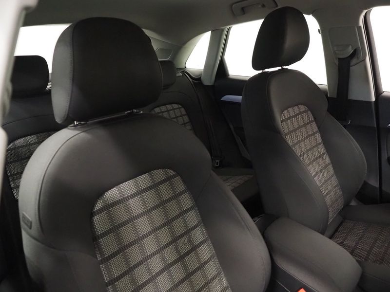 Audi Q3 bild 11