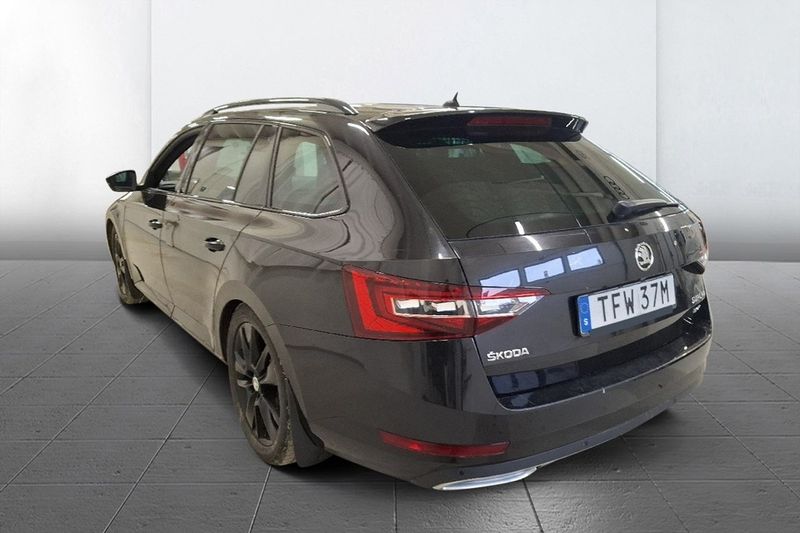 Skoda Superb bild 6