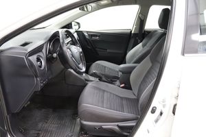 Toyota Auris bild 7