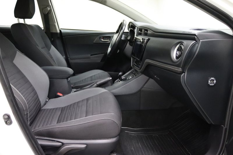 Toyota Auris bild 10