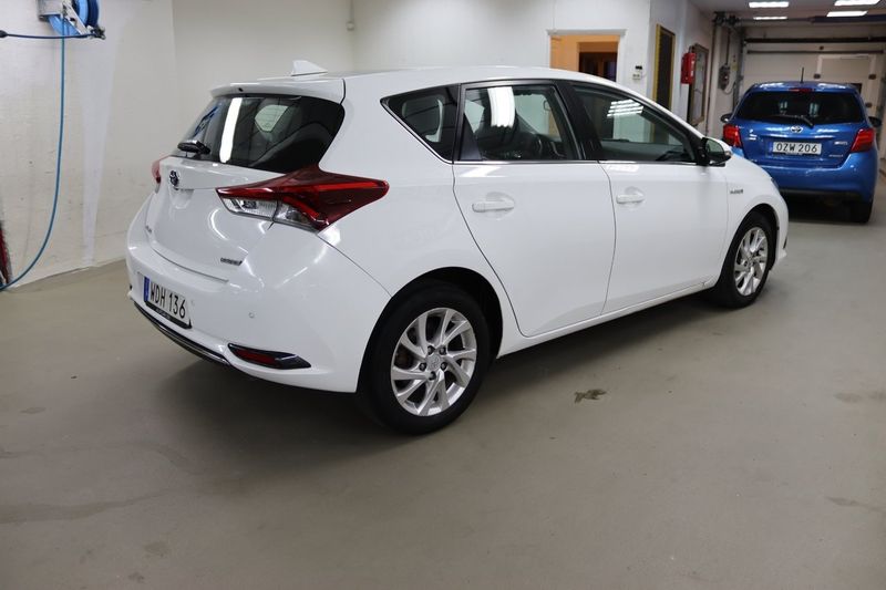 Toyota Auris bild 5