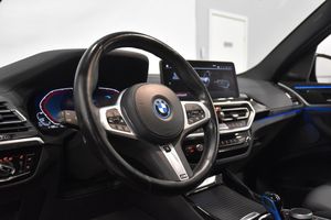 BMW iX3 bild 8