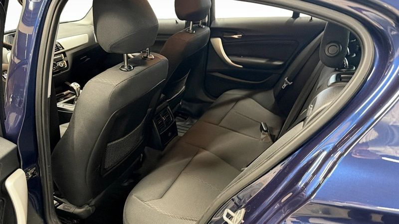 BMW 118 bild 9