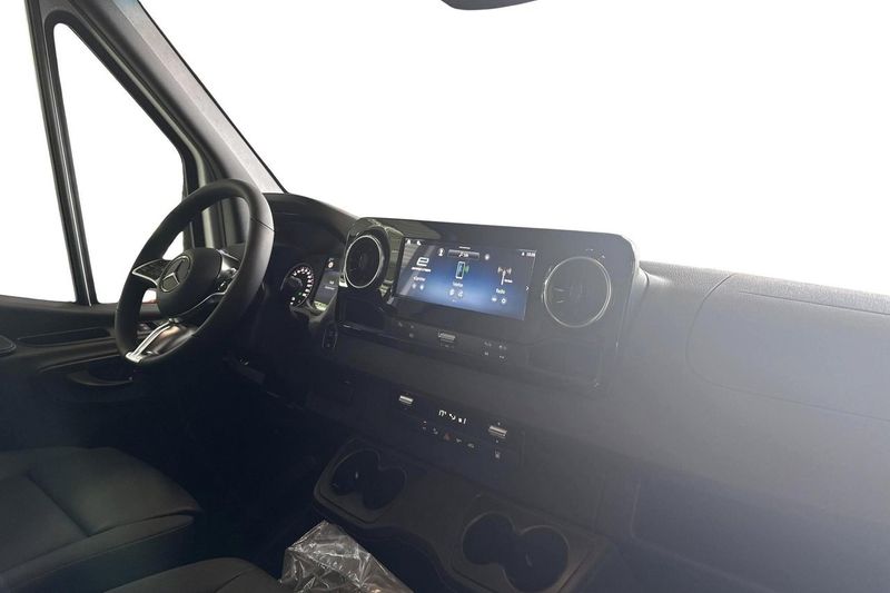 Mercedes e-Sprinter bild 8