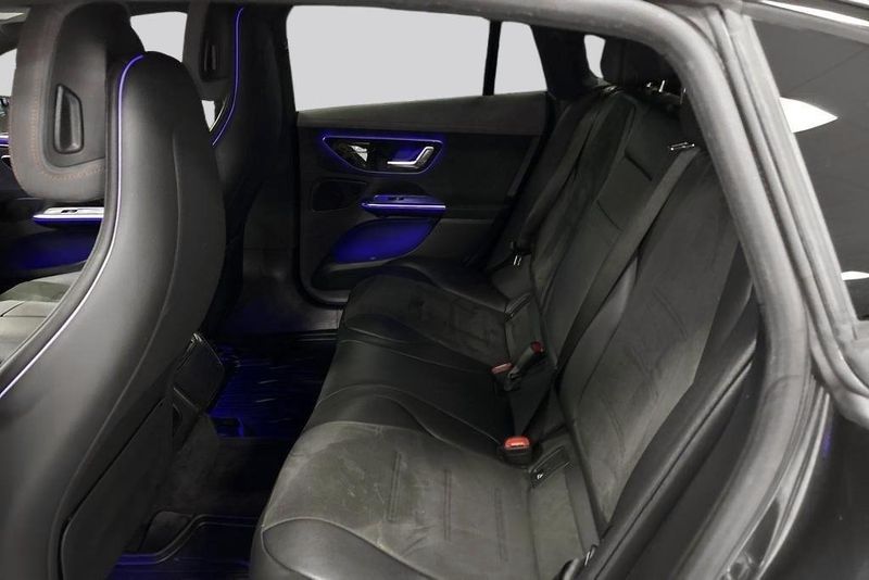 Mercedes EQE350 bild 18