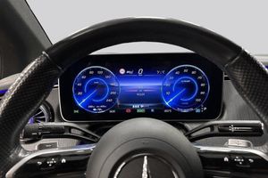 Mercedes EQE350 bild 6