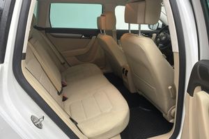 Volkswagen Passat bild 8