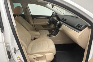 Volkswagen Passat bild 7
