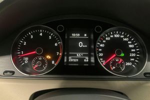 Volkswagen Passat bild 10