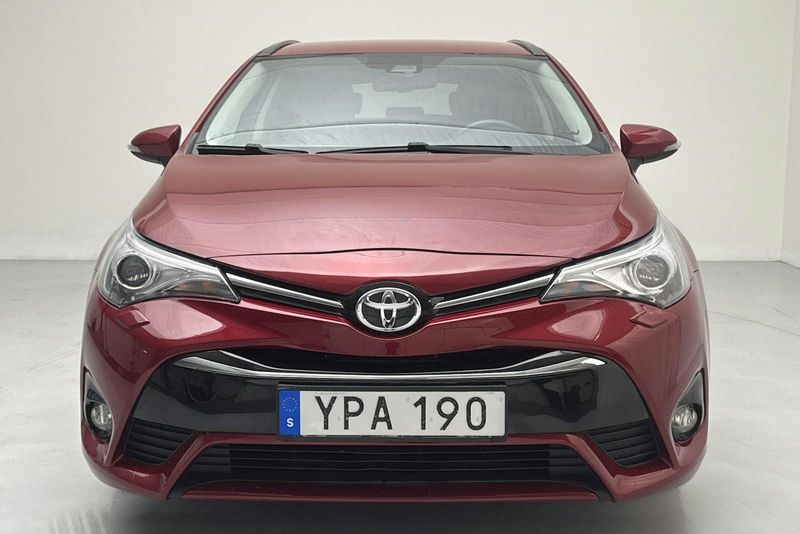 Toyota Avensis bild 4