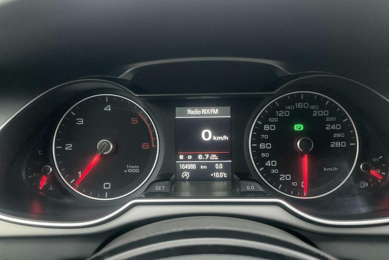 Audi A4 bild 10