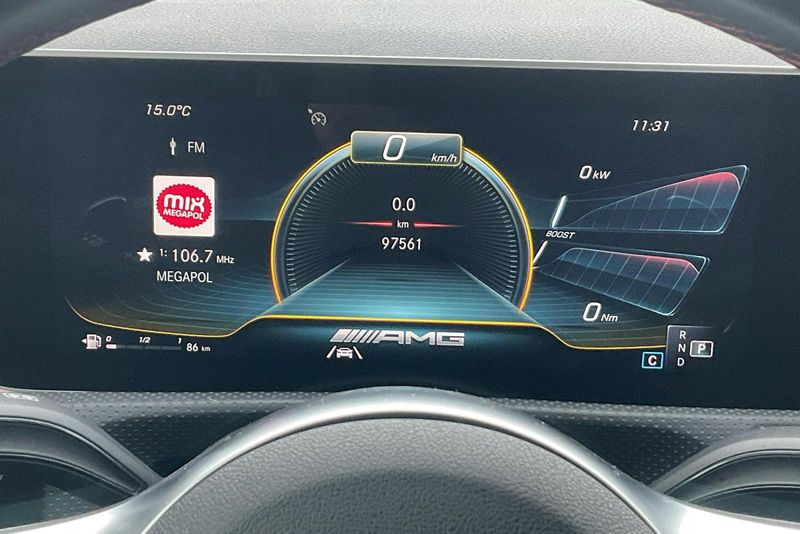 Mercedes CLA45 AMG bild 10