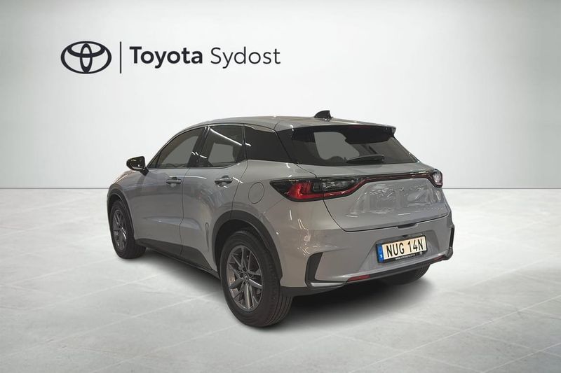 Lexus LBX bild 15