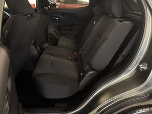 Suzuki e Vitara bild 10