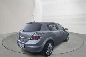 Opel Astra bild 3