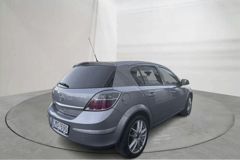 Opel Astra bild 3