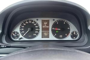 Mercedes B180 bild 11