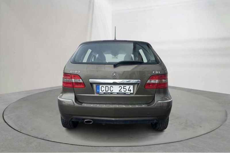 Mercedes B180 bild 5