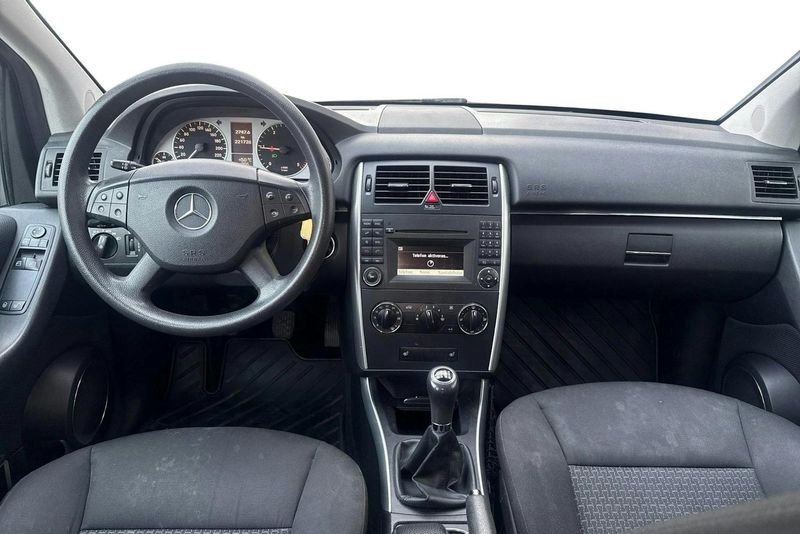 Mercedes B180 bild 6