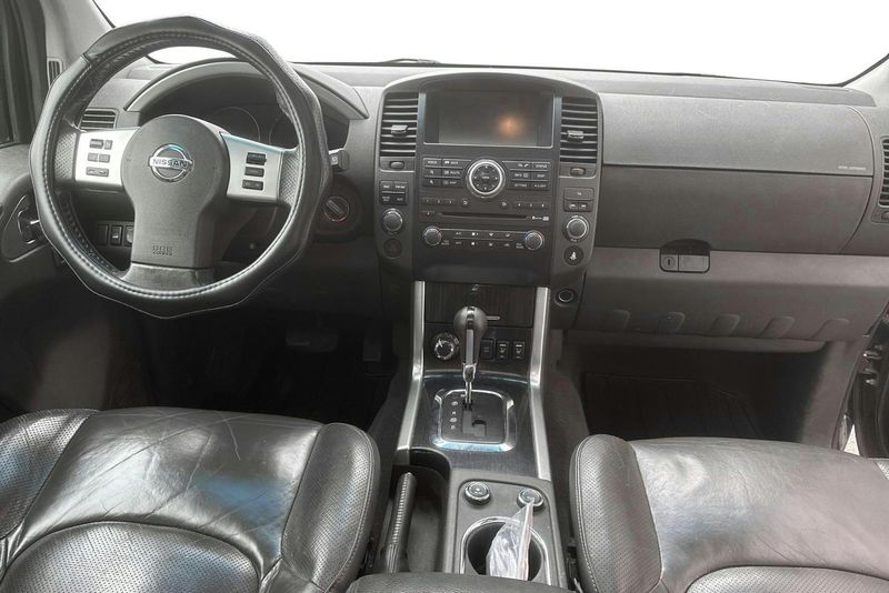 Nissan Pathfinder bild 6