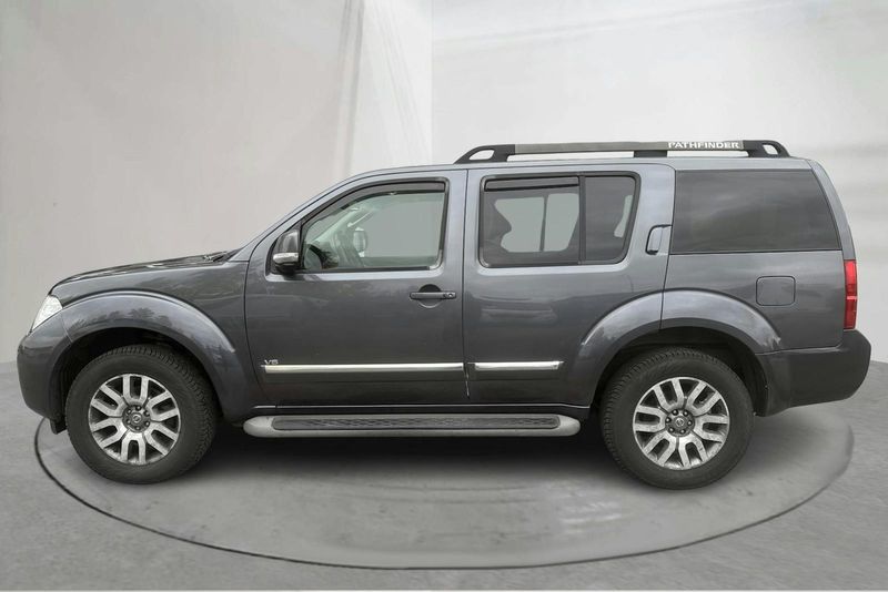 Nissan Pathfinder bild 2