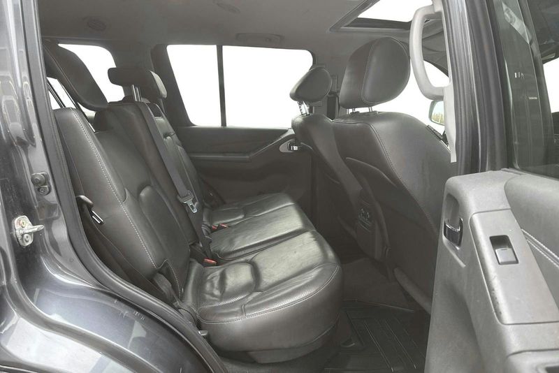 Nissan Pathfinder bild 8
