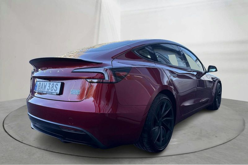 Tesla Model 3 bild 3